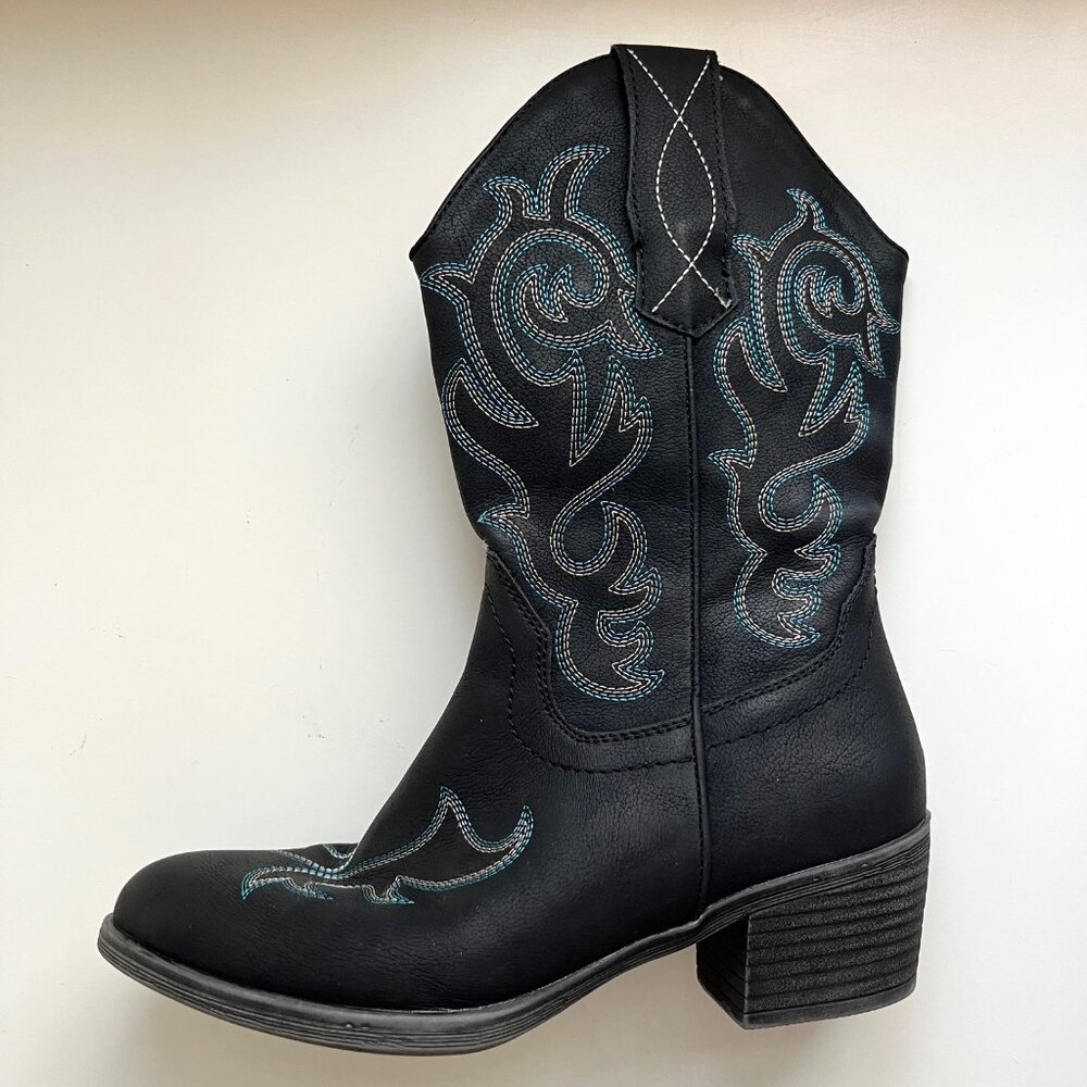 Women's Mid Calf Embroidered Black Cowboy Boots | Size 7 - Picture 6 of 14